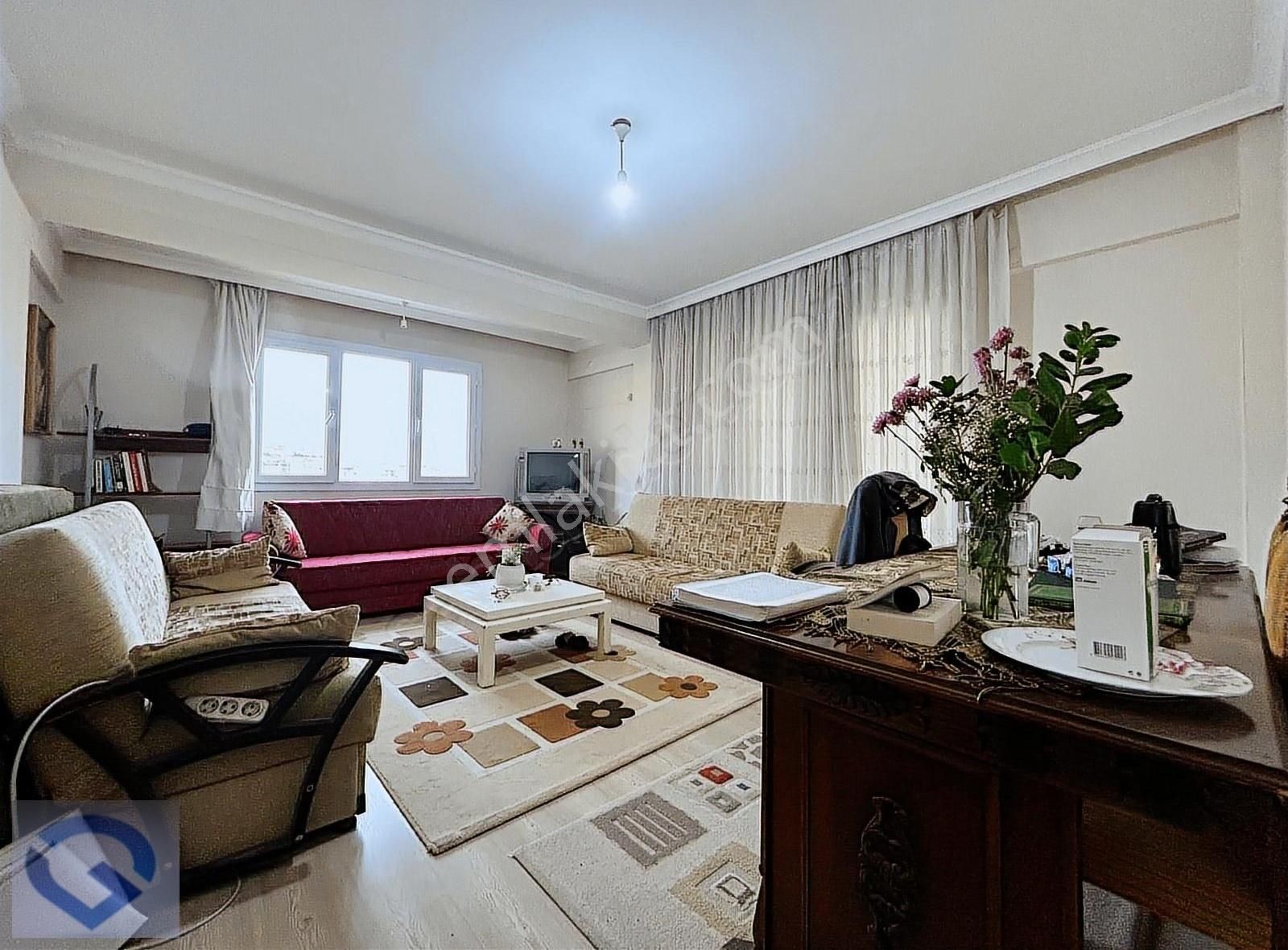 Çiğli Balatçık Satılık Daire Güvenci'den Çiğli Balatçık'ta,3+1,130 M²doğalgazlı,ara Kat Daire