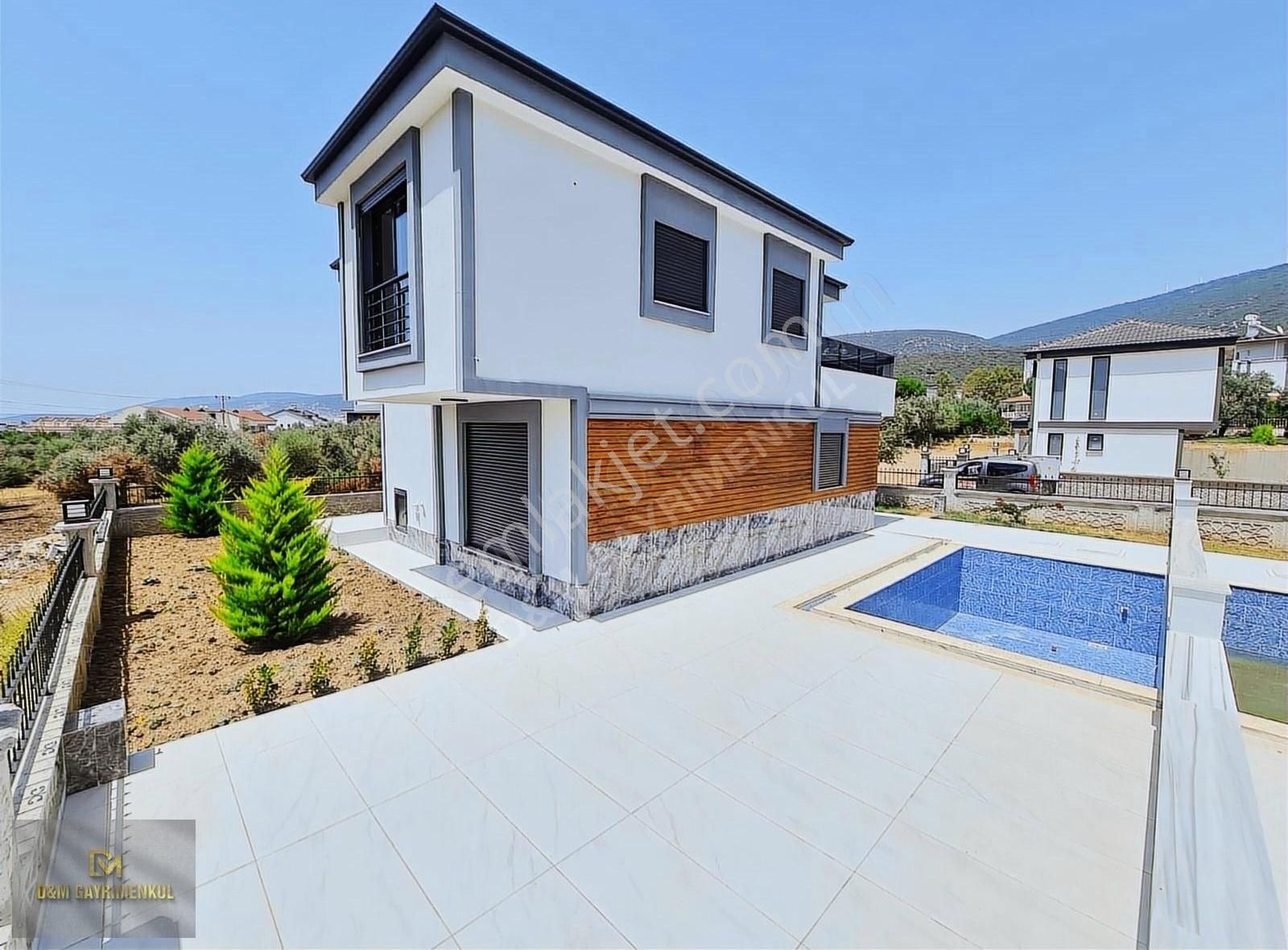 Didim Akbükde Giriş Kat Odalı 4+1 Havuzlu Müstakil Villa - Görsel 9