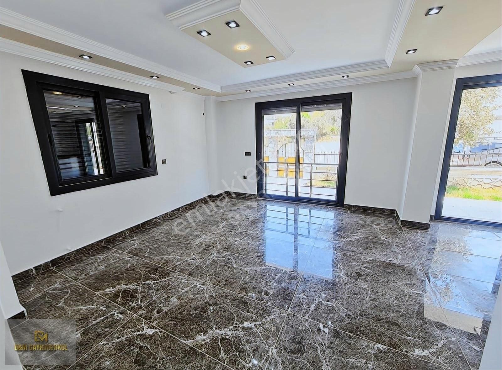 Didim Akbükde Giriş Kat Odalı 4+1 Havuzlu Müstakil Villa - Görsel 15