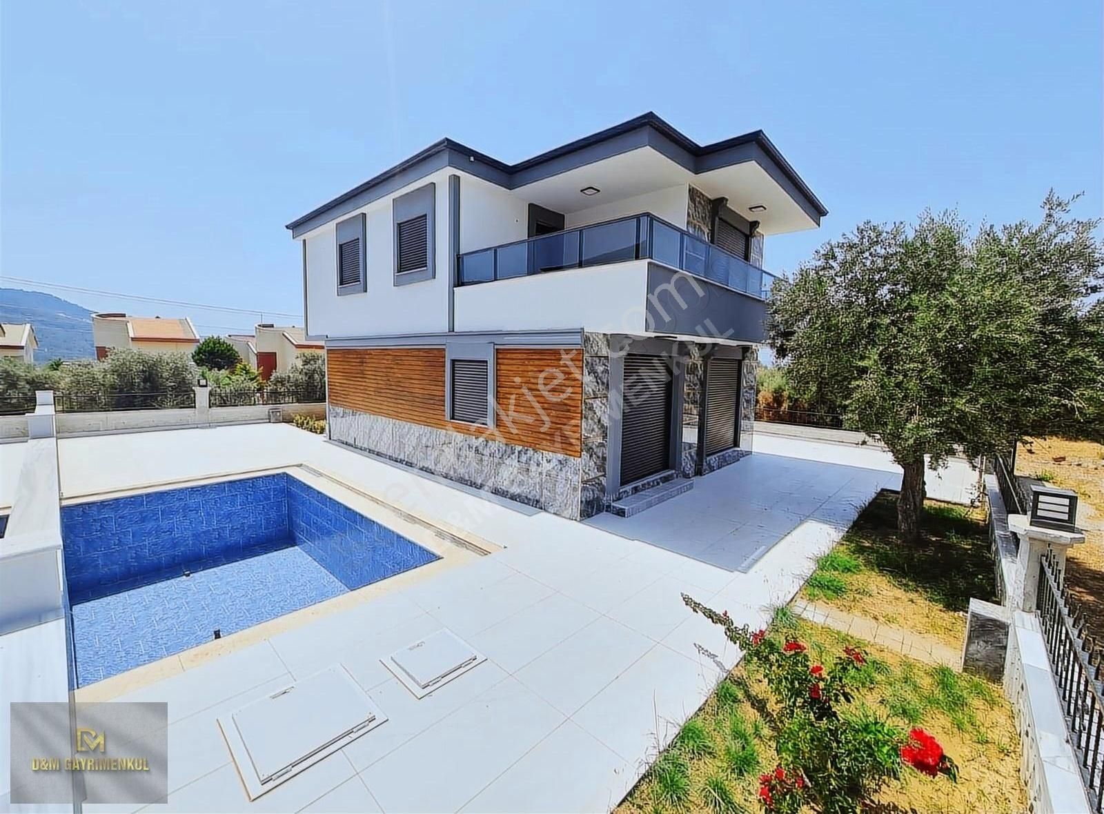 Didim Akbükde Giriş Kat Odalı 4+1 Havuzlu Müstakil Villa - Görsel 21