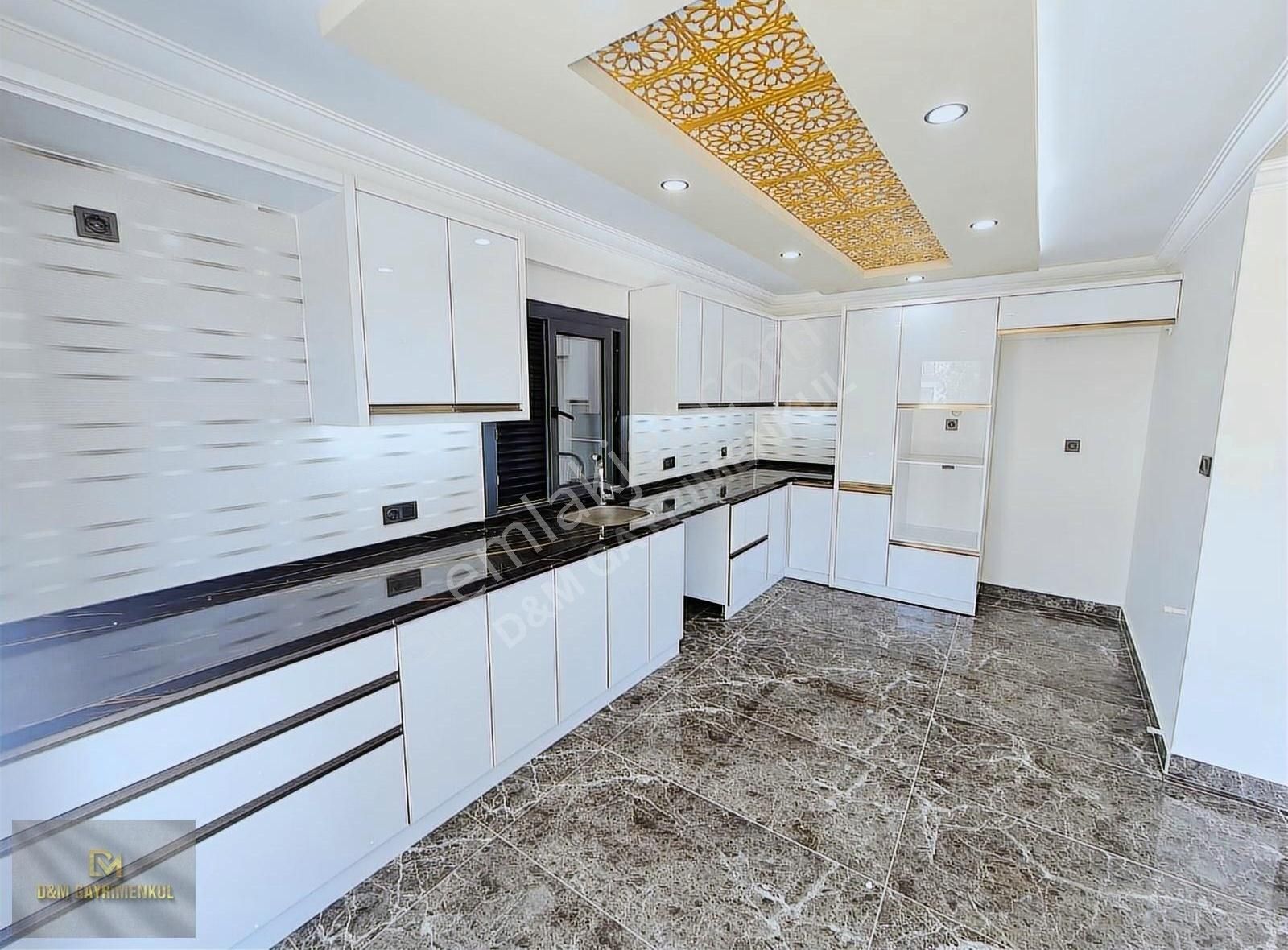 Didim Akbükde Giriş Kat Odalı 4+1 Havuzlu Müstakil Villa - Görsel 30