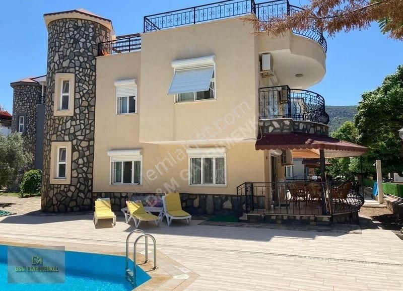 Didim Akbük Satılık Villa Didim Akbükte Denize Yurume Mesafesinde Ful Eşyalı 3+1 Villa