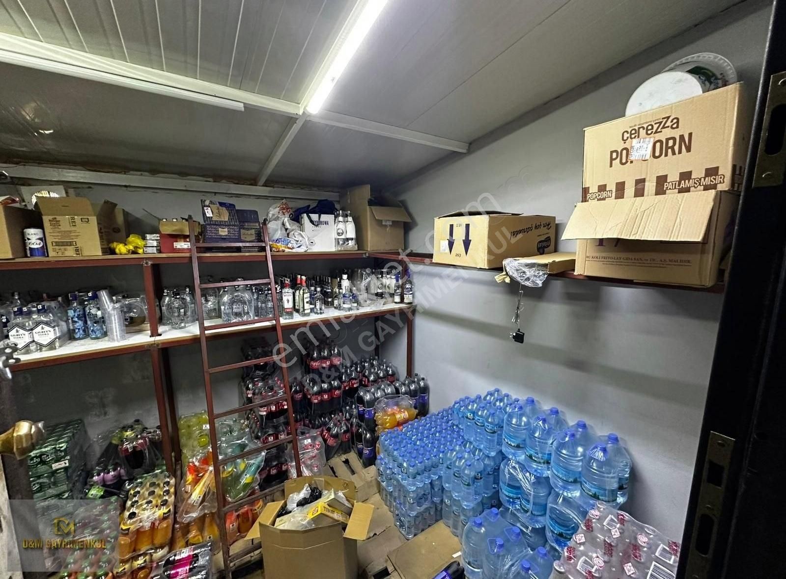 Akbük'ün En İşlek Caddesinde Devren Kiralık Büfe - Görsel 9