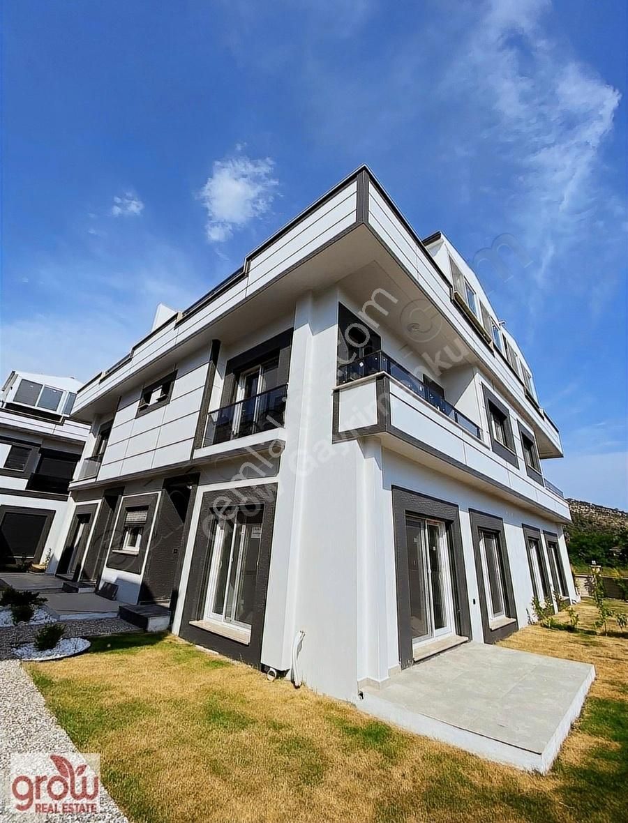 Dalaman Karaçalı Satılık Villa Acil Acil Satılık Lüks Havuzlu Site İçerisinde 4+1 Villa