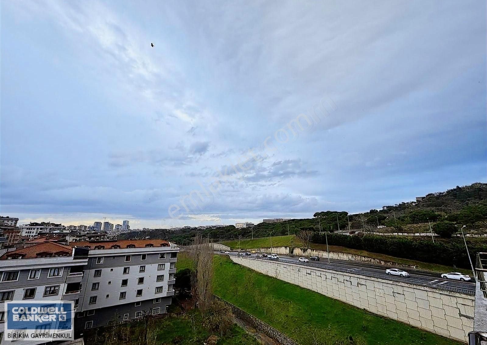 Maltepe Girne Satılık Daire Kapanmaz Doğa Manzaralı,kapalı Otoparklı Arakat Sıfır Daire