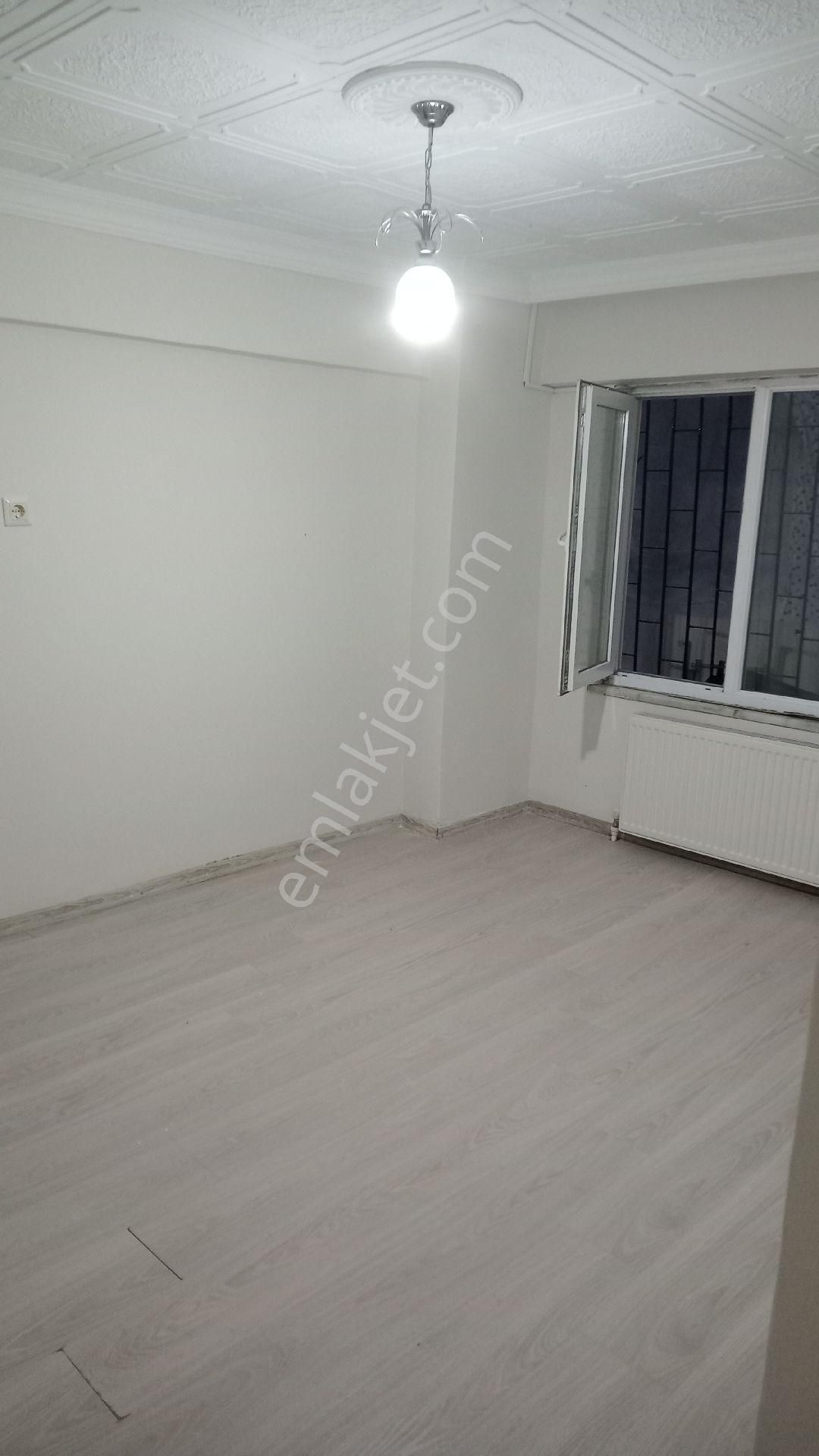 Bahçelievler Hürriyet Kiralık Daire 2+1 Bahçe Katı Hürriyet Mah Rüya