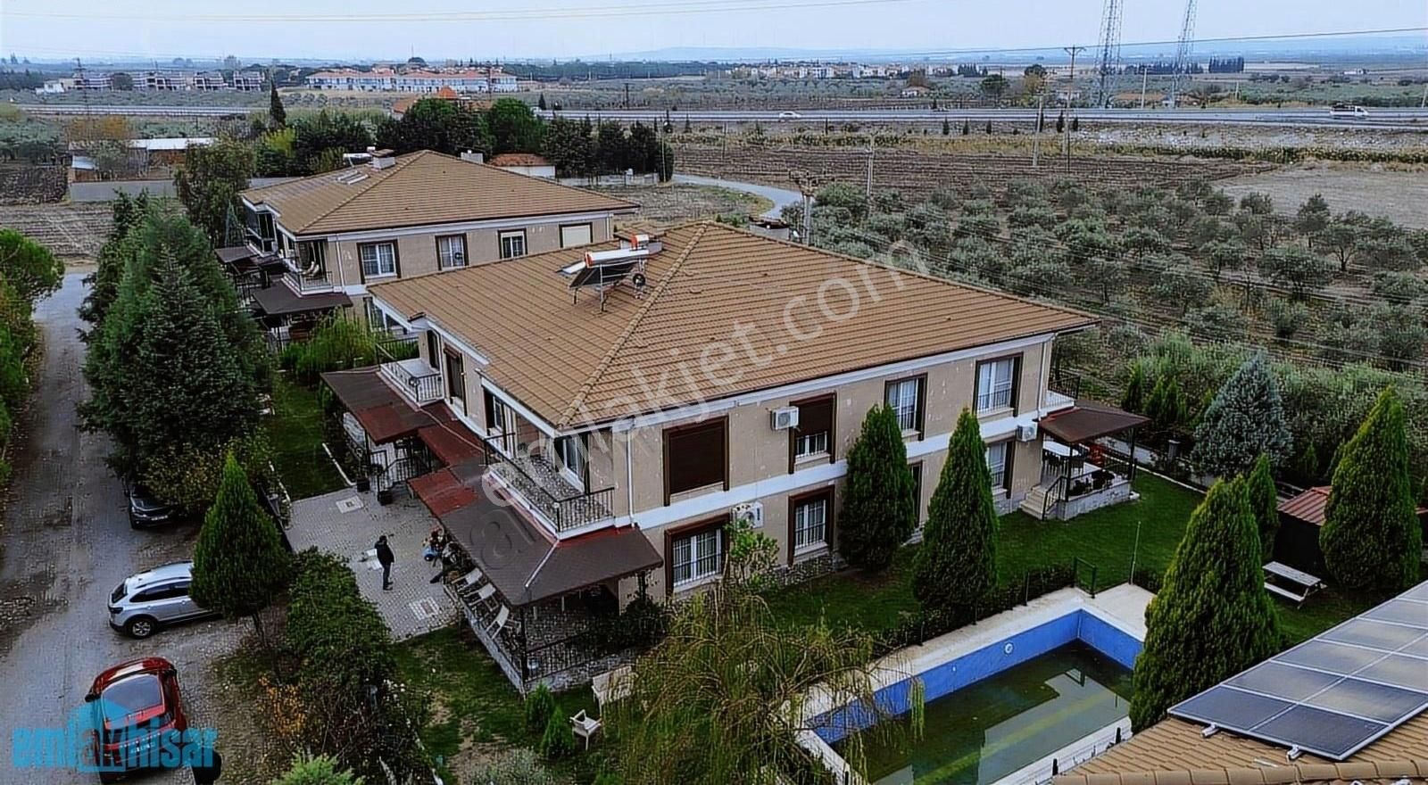 Akhisar Medar'da Yüzme Havuzlu Satılık 4+1 Triplex Villa - Görsel 26