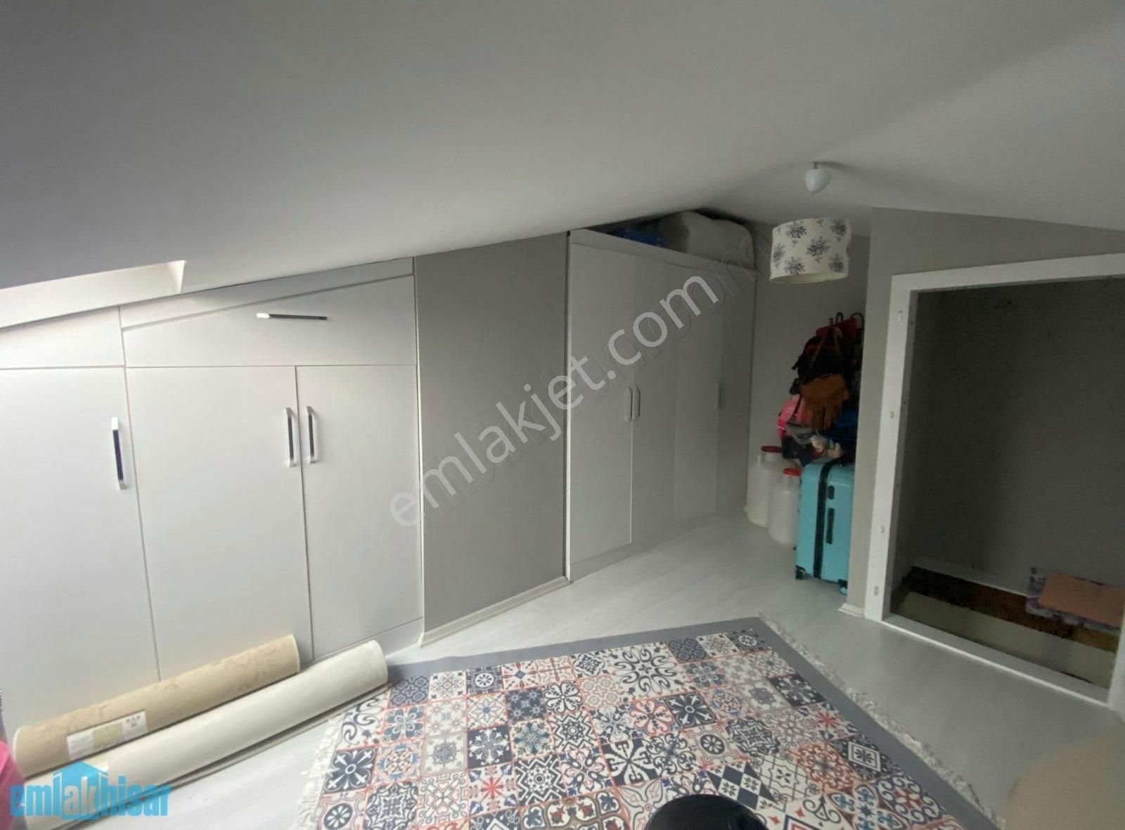 Akhisar Medar'da Yüzme Havuzlu Satılık 4+1 Triplex Villa - Görsel 9