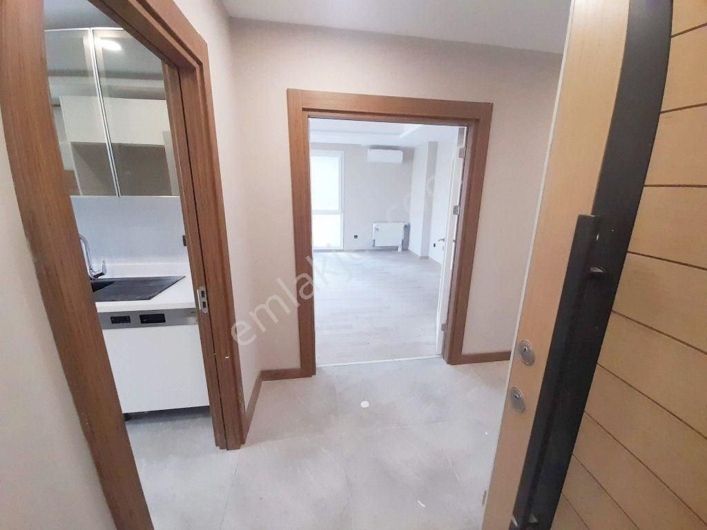 Beylikdüzü Sahil Satılık Daire Beylikdüzü Kavaklı Sahil Mahallesi Palm Marin Sitesinde Satılık 3+1 155 M2 Daire