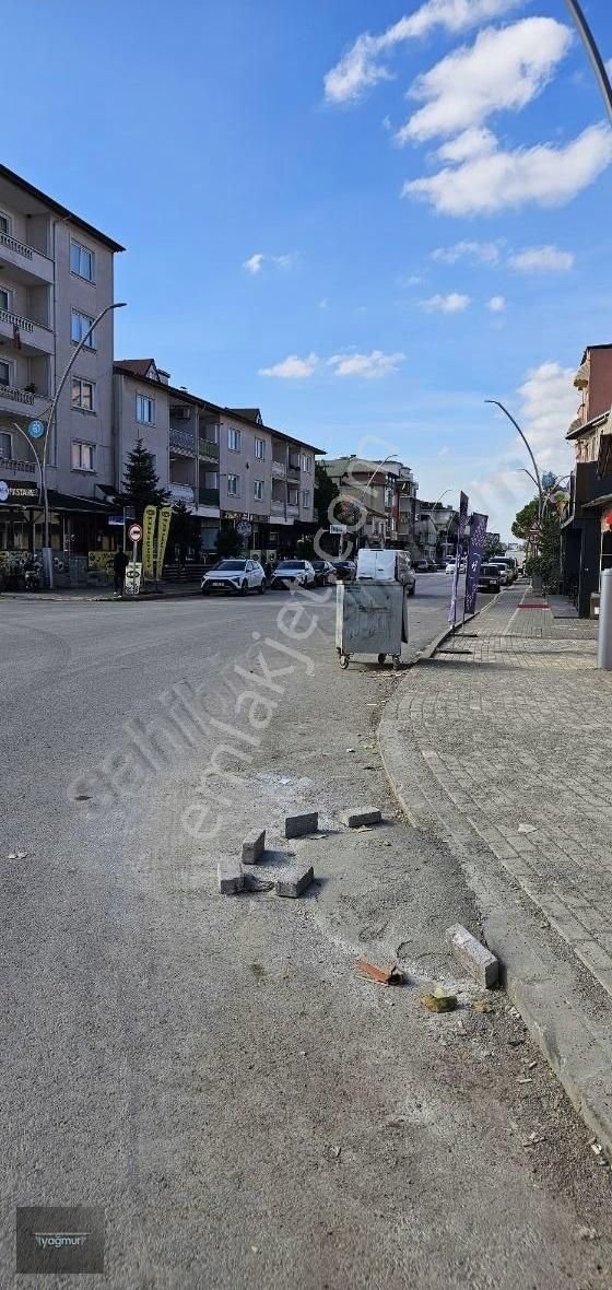 Kartepe Dumlupınar Satılık Dükkan & Mağaza Kartepe Dumlupınar Mah. Satılık 240m2 Cade Üstü Dükkan