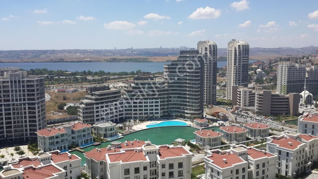 İstanbul Küçükçekmece Marmaraya Yakın Kiralık Daire Halkalı Atakent İstanbul Sarayları 'nda 1+1 84m2 Kiralık Daire