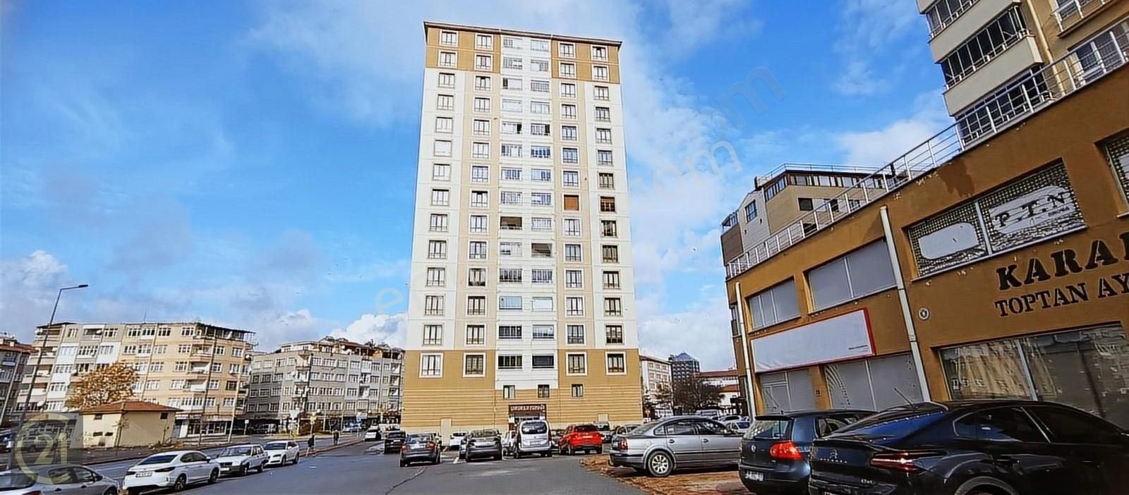 Melikgazi Gülük Kiralık Daire Gülük Mahallesinde 3+1 Kiralık Daire Century21 Zirve'den