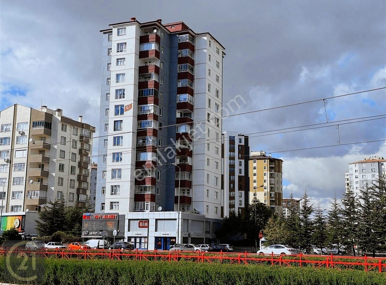 Melikgazi Yıldırım Beyazıt Kiralık Daire Hulusi Akar Bulv. Tramway Hattı Üzeri Kiralık 3+1 Daire