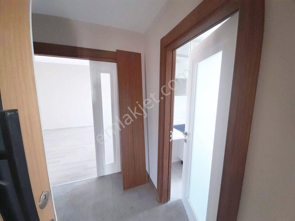 Beylikdüzü Sahil Satılık Daire Beylikdüzü Kavaklı Sahil Mahallesi Palm Marin Sitesinde Satılık 2+1 129 M2 Daire Deniz Manzaralı