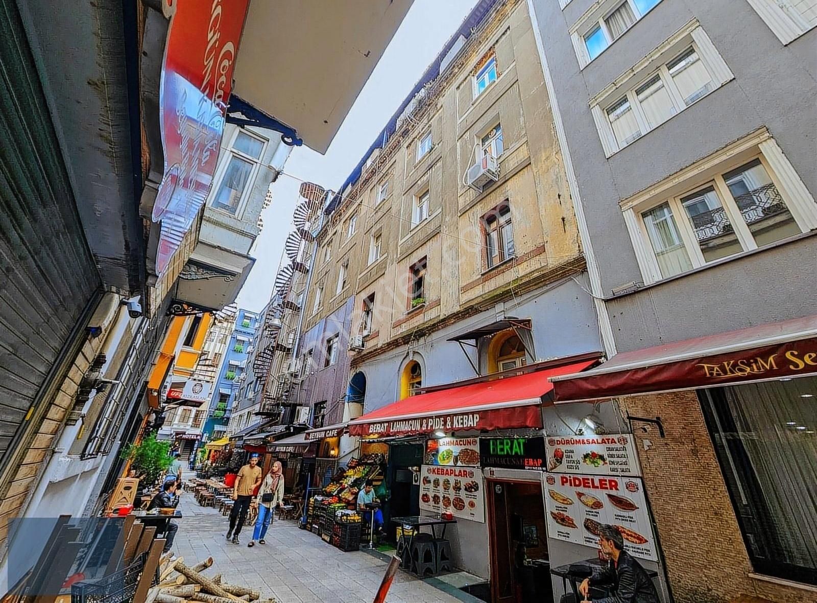 Beyoğlu İstiklal Caddesi Yakını Geniş Kullanım Alanlı Kupon Bina - Görsel 7