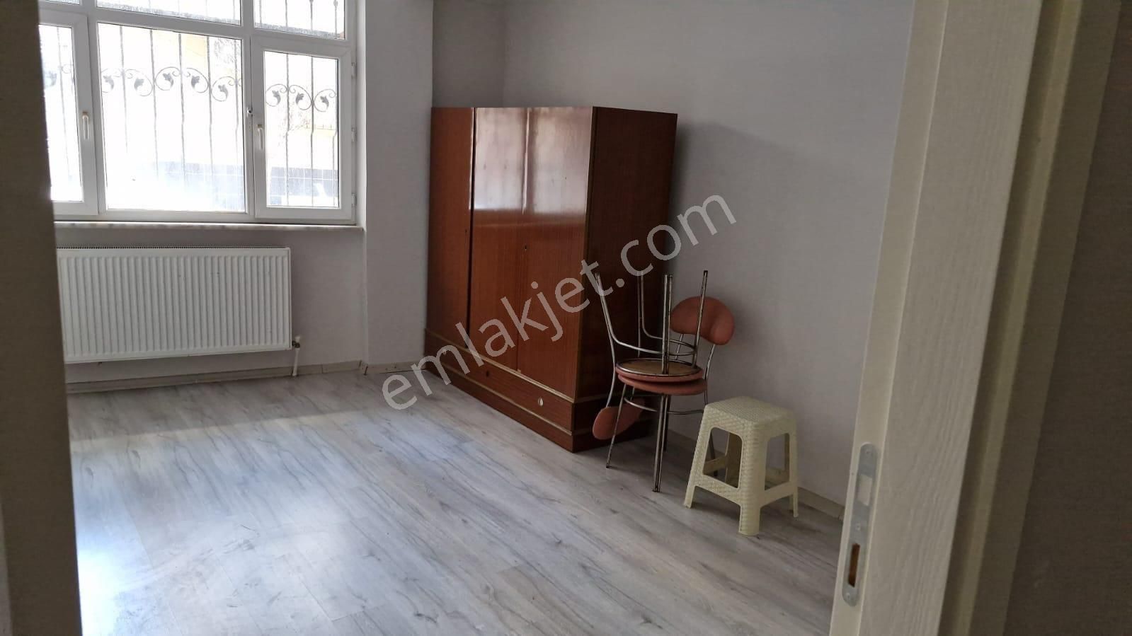 Bahçelievler Zafer Kiralık Daire Zafer Mah.kiralik Eşyali Ev