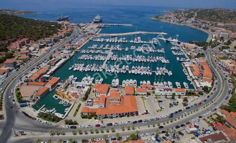 Çeşme Musalla Kiralık Daire Alya Gayrimenkul Çeşme Marinada 3+1 Kiralık Ay Ödemeli Daire