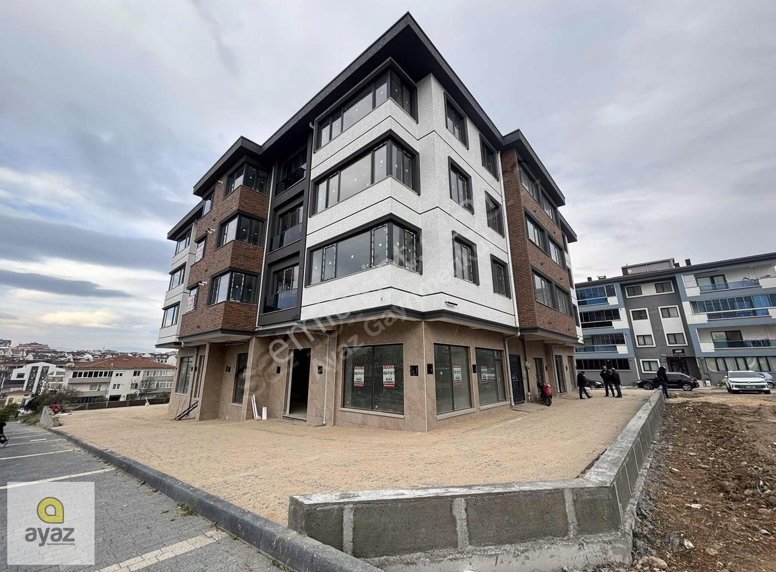 Bandırma Paşabayır Kiralık Dükkan & Mağaza Ayaz Gayrimenkulden Özel Hastane Karşısı 250 M2 Kiralık İşyeri