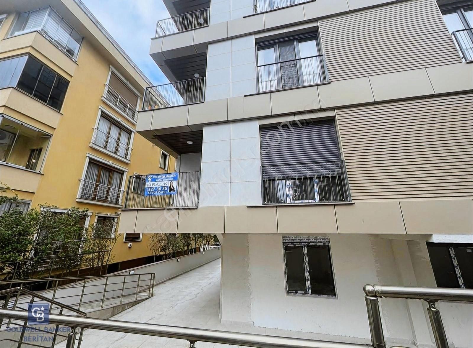 Üsküdar Acıbadem Kiralık Daire Acıbadem Caddesi'ne 1. Paralel Yeni Bina 2+1 Kiralık Daire