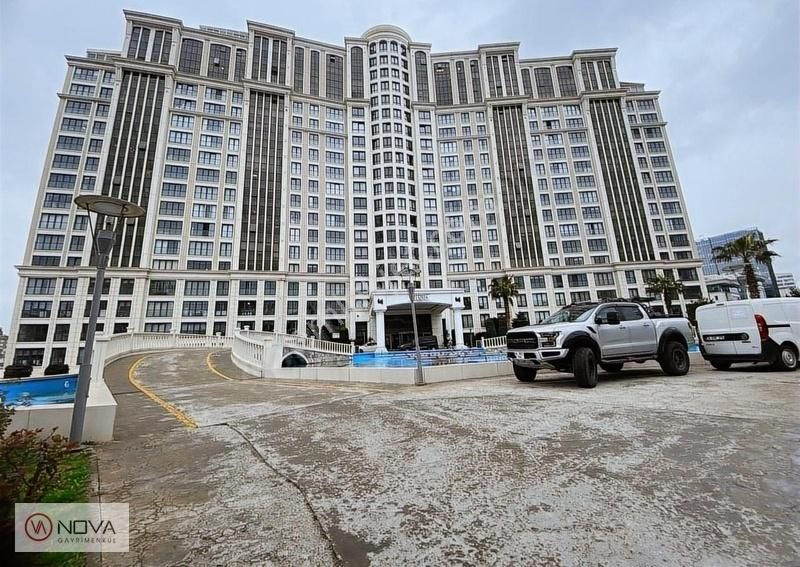 Ataşehir Barbaros Satılık Daire Ataşehir Deluxia Palace Yüksek Kat Satılık 1+0 Yatırımlık Stüdyo