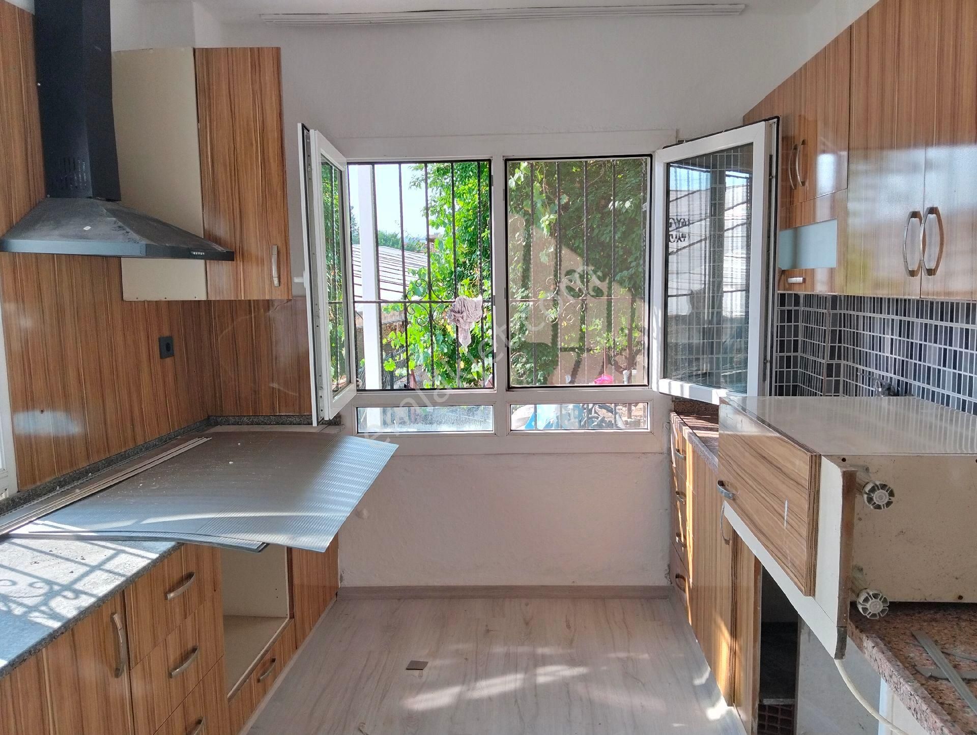 Çatalarık Mahallesinde Kiralık 2.5+1 Daire
