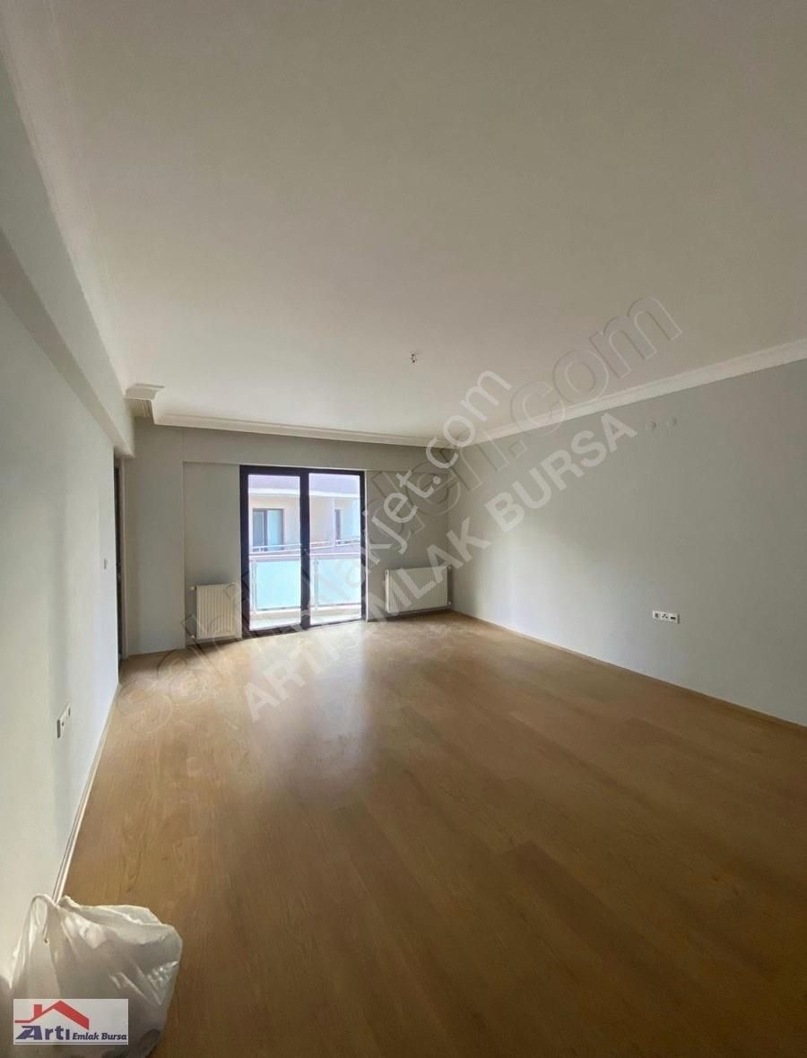 Nilüfer Altınşehir Kiralık Daire Artı'dan Özlüce De 3+1 Geniş Daire