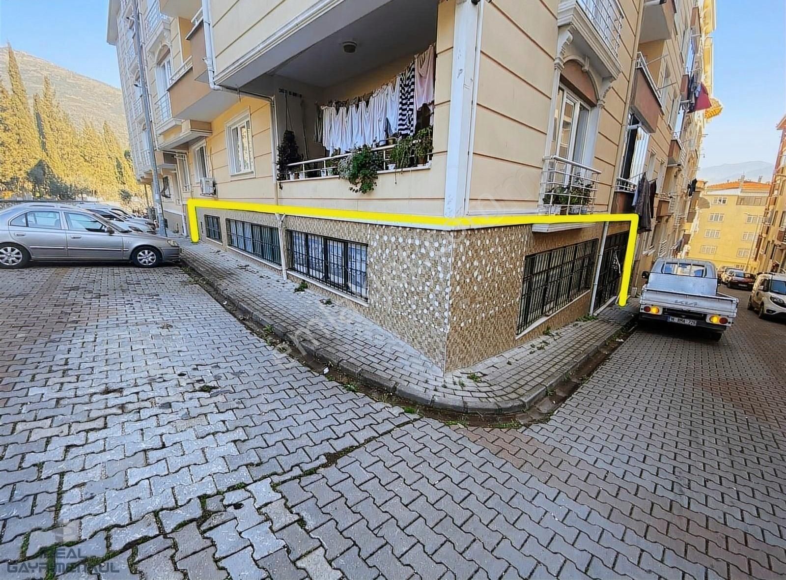 Bursa Gemlik Satılık Dükkan & Mağaza İdeal'den Satılık Dubleks 180m² Dükkan