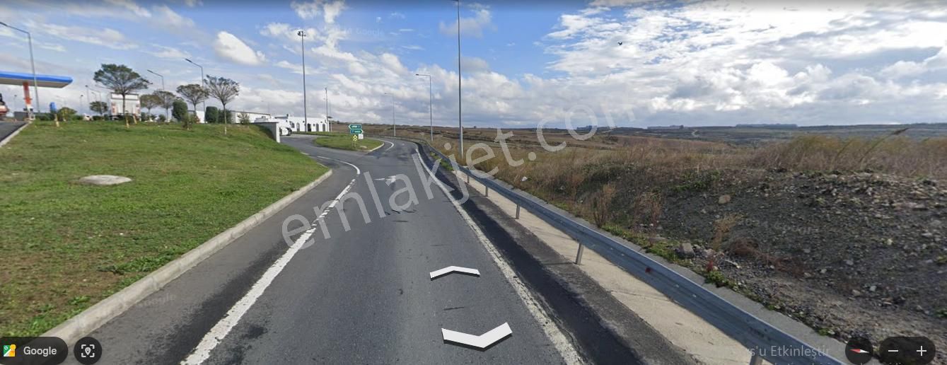 Çatalca Nakkaş Satılık Tarla Çatalca Nakkaşta Satılık Arsa , 315 M2 Yolu Var Hisseli