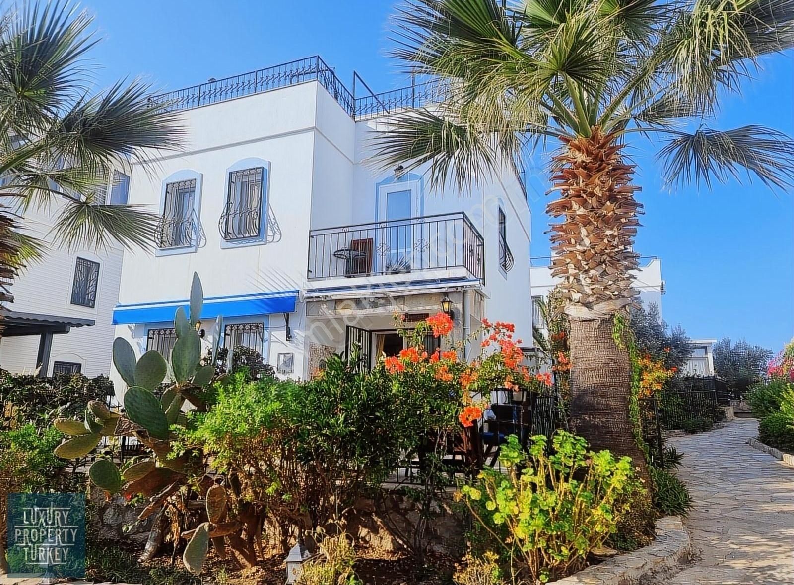 Bodrum Yalıkavak Satılık Villa Yalıkavak'ta Site İçerisinde 3+1 Müstakil Villa