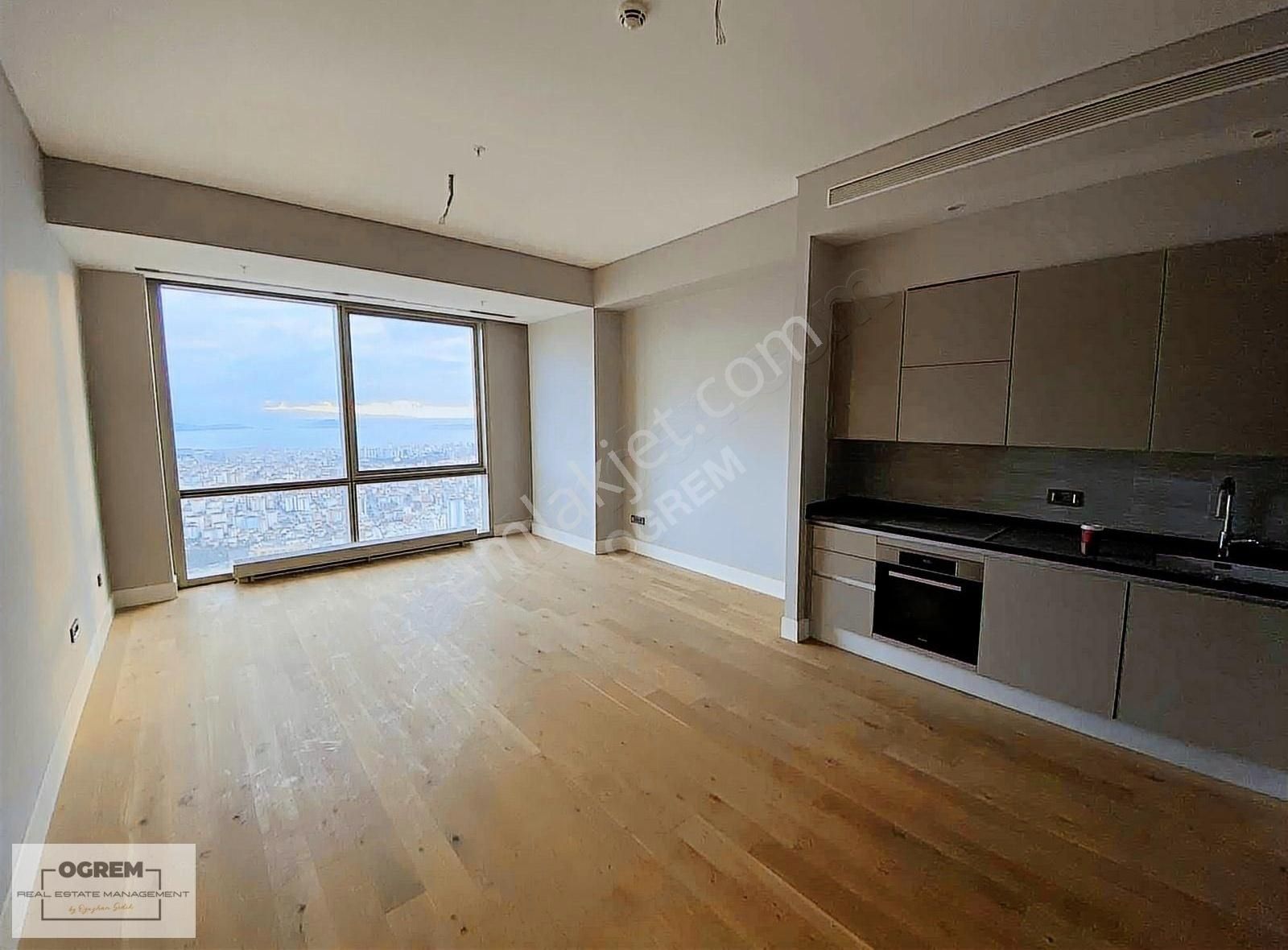 Ataşehir Atatürk Satılık Daire Metropol İstanbul / Suitable For Citizenship / 2+1 / Sea View