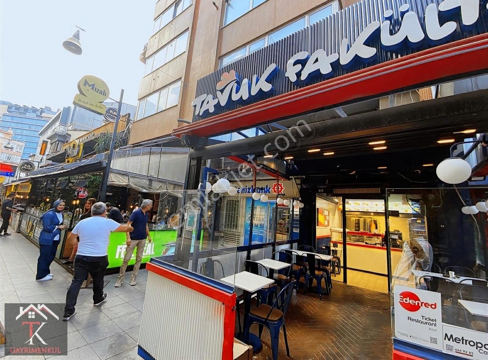 Kadıköy Caferağa Devren Restaurant Tk'dan Kadıköyün Kalbinde Devren Kiralık Dönerci