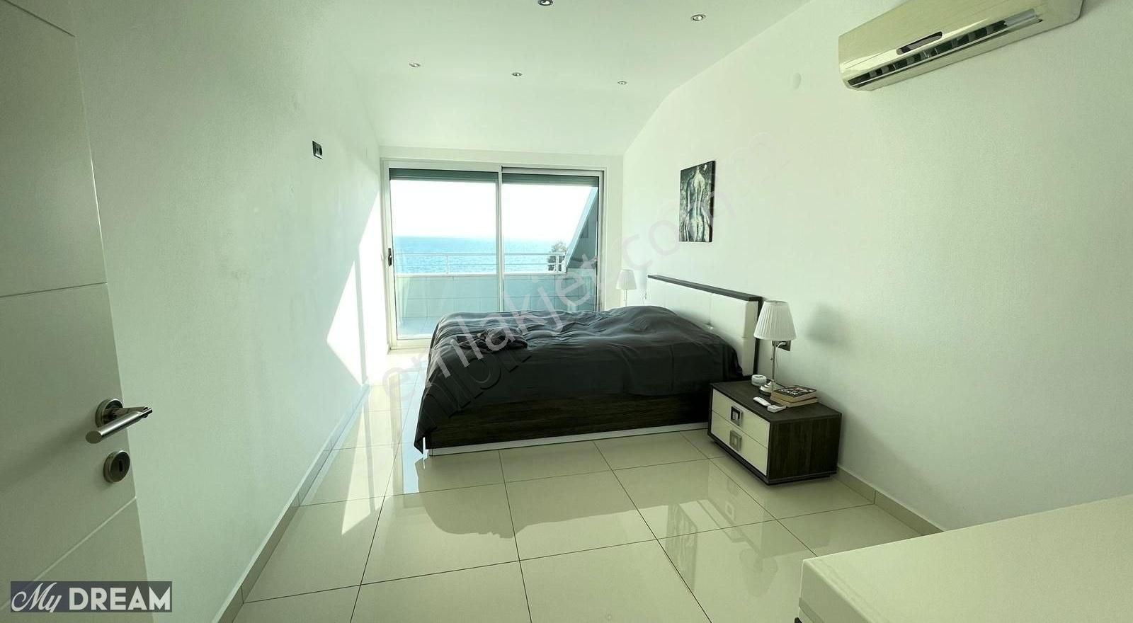 Alanya Kestel'de Mükemmel Konumda Panoramik Manzaralı 3+1 Daire - Görsel 18