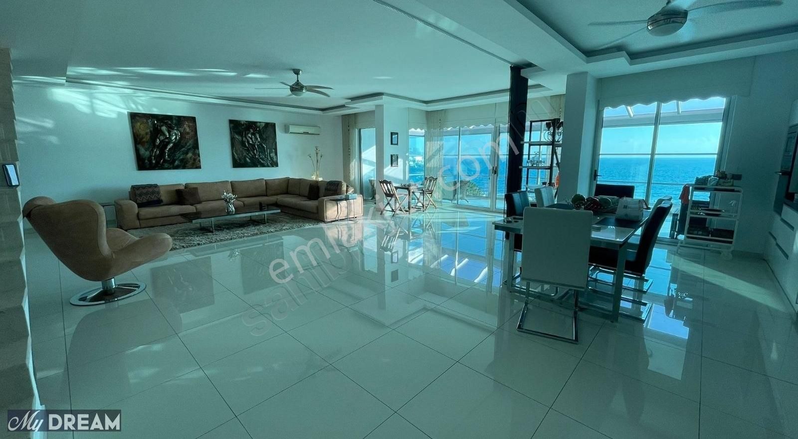 Alanya Kestel'de Mükemmel Konumda Panoramik Manzaralı 3+1 Daire - Görsel 17