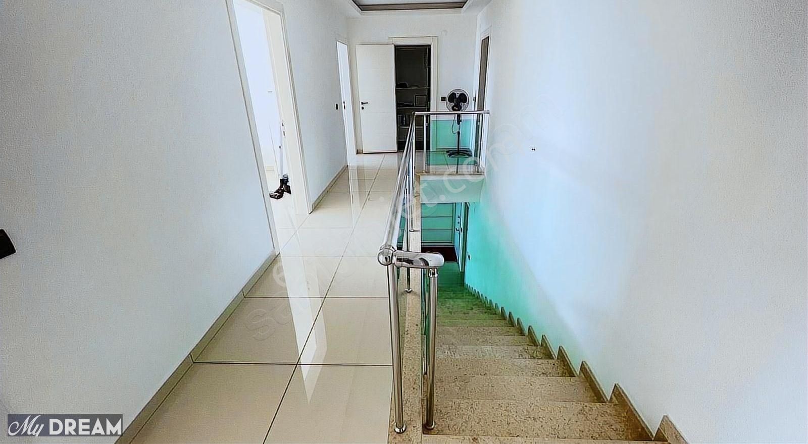 Alanya Kestel'de Mükemmel Konumda Panoramik Manzaralı 3+1 Daire - Görsel 21