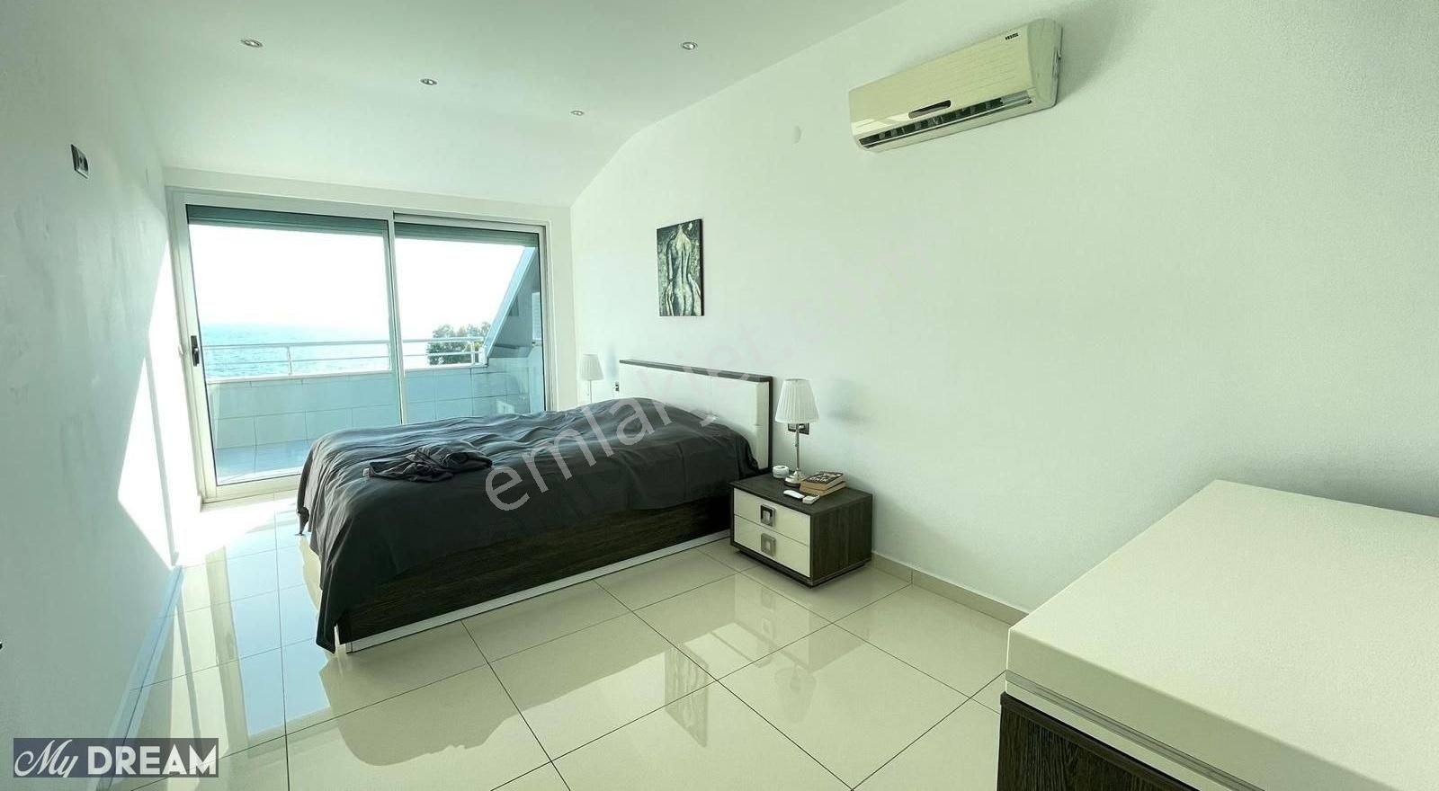 Alanya Kestel'de Mükemmel Konumda Panoramik Manzaralı 3+1 Daire - Görsel 27