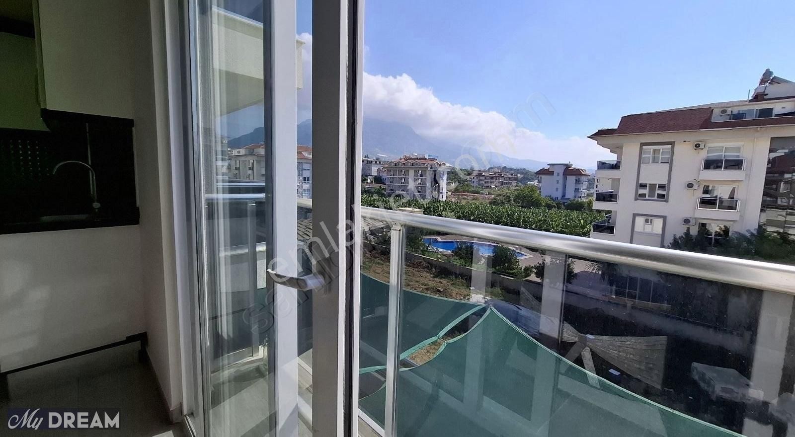 Antalya Alanya Site İçerisinde Kiralık Daire Alanya Kestel De Kısmi Eşyalı İki Adet Geniş Balkon 2+1 Daire