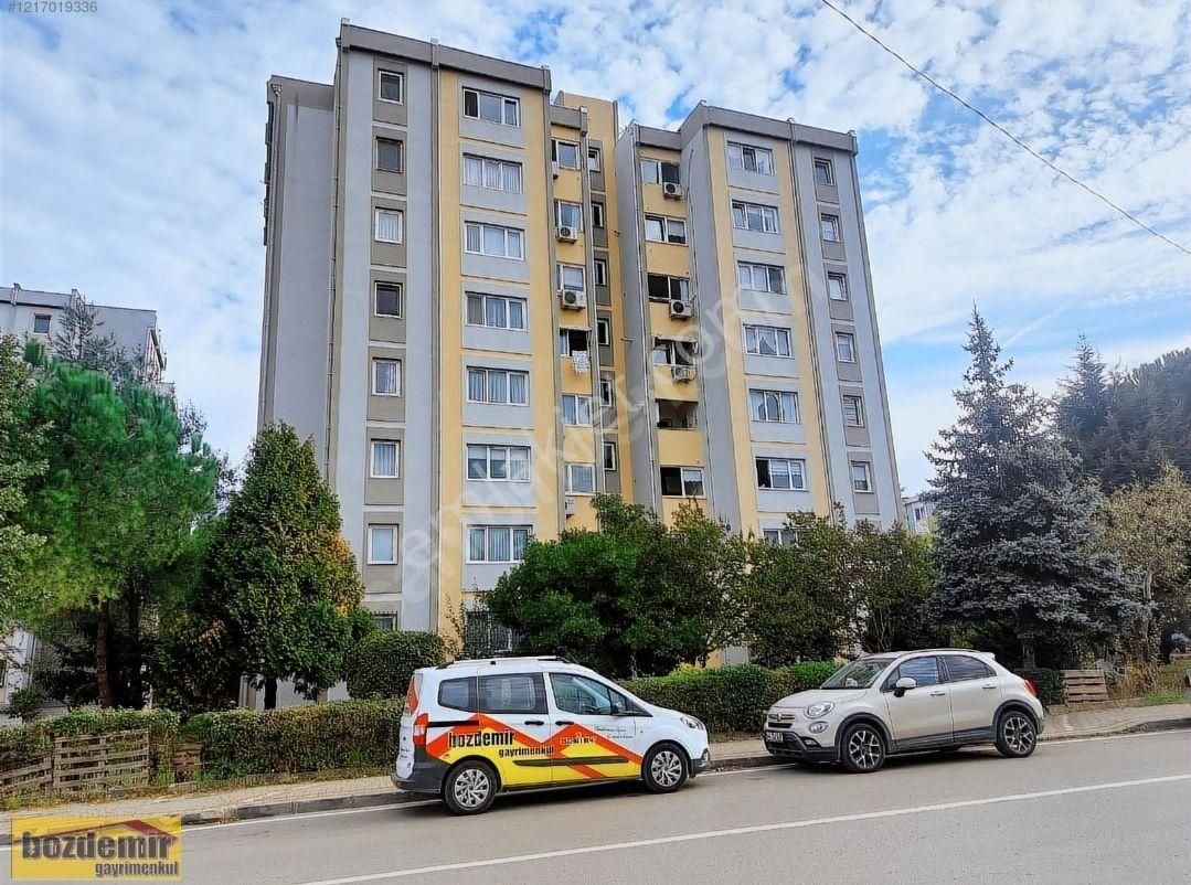 İzmit Yahyakaptan Kiralık Daire Bozdemir'den Yahyakaptanda F Bloklarda Arakat 3+1 Kiralık Daire