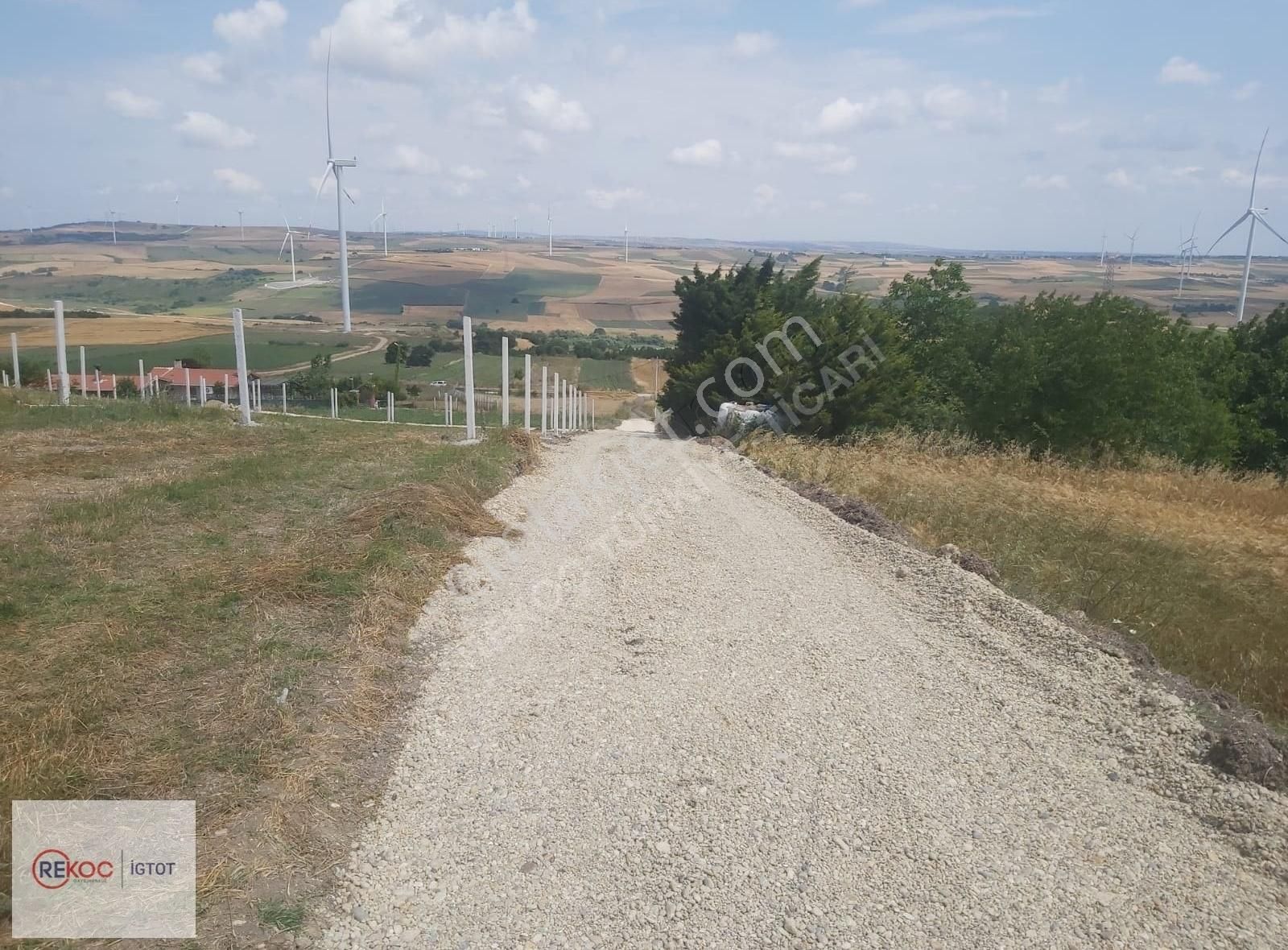 Silivri Büyük Kılıçlı Satılık Tarla Silivri Büyükkılıçlı'da Eşsiz Manzaralı Satılık 14,5 Dönüm Tarla