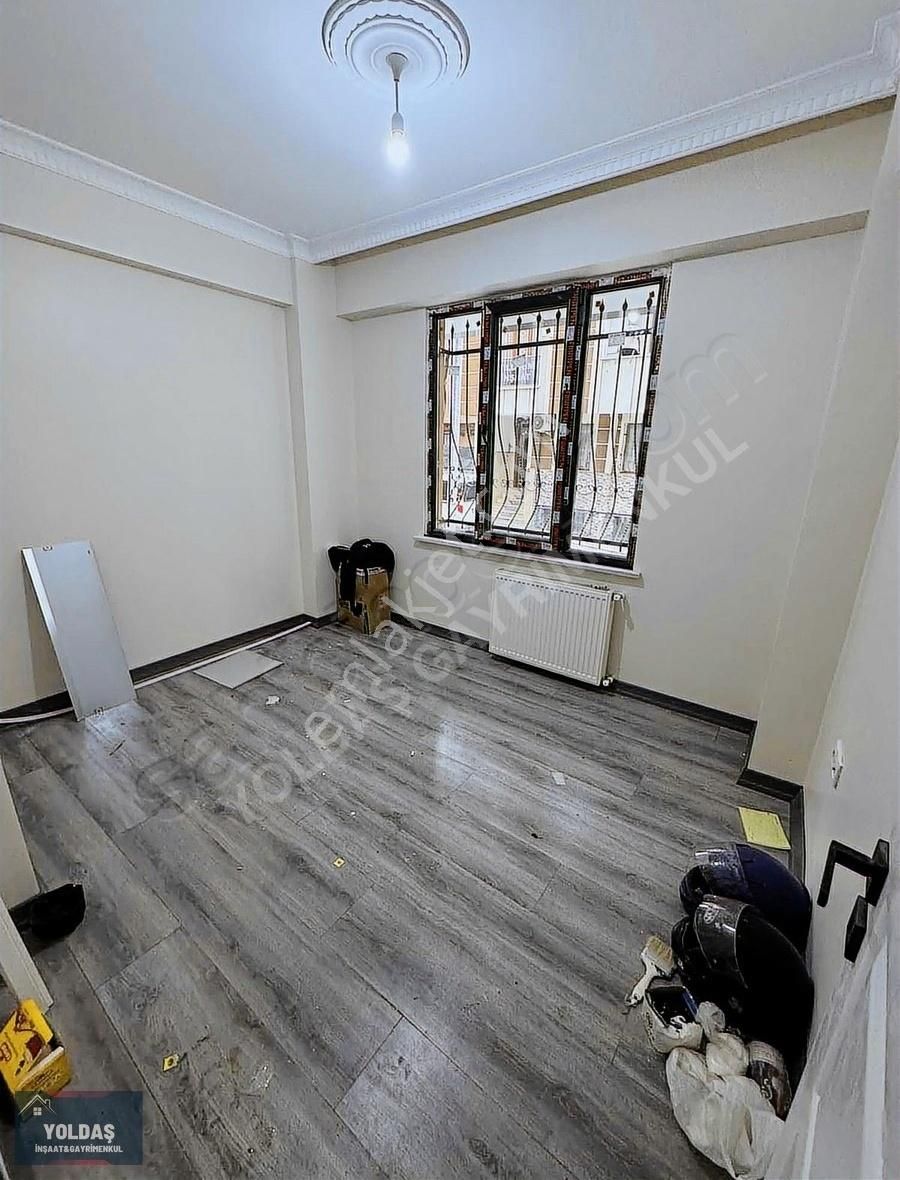 Sultangazi Sultançiftliği Satılık Daire Yoldaş İnşaat'tan Satılık 3+1 125 M2 Yüksek Giriş Daire