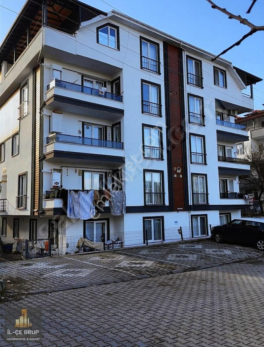 Gölcük Piyalepaşa Satılık Daire Gölcük Piyalepaşa Mahallesi 4+1 Satılık