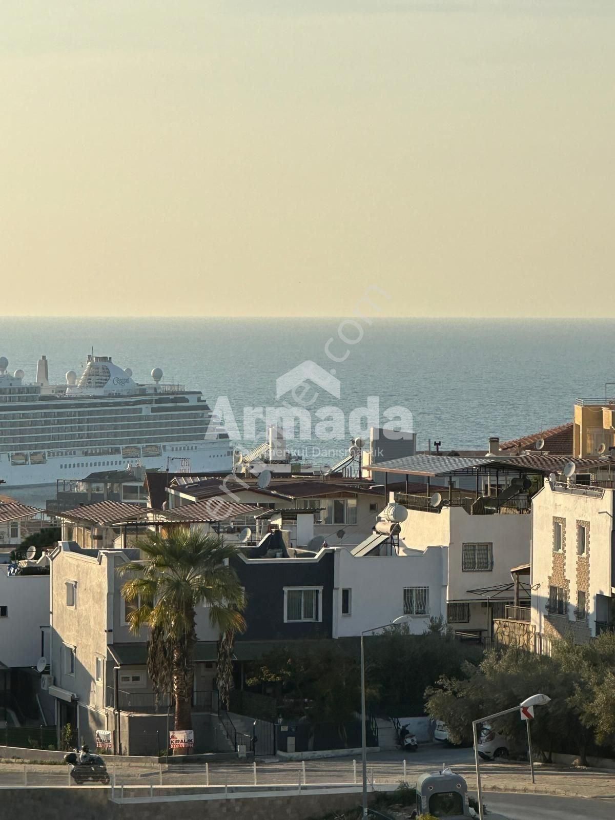 Kuşadası Ege Satılık Daire Ege Mahallesinde Panoramik Deniz Manzaralı 3+1 Daire