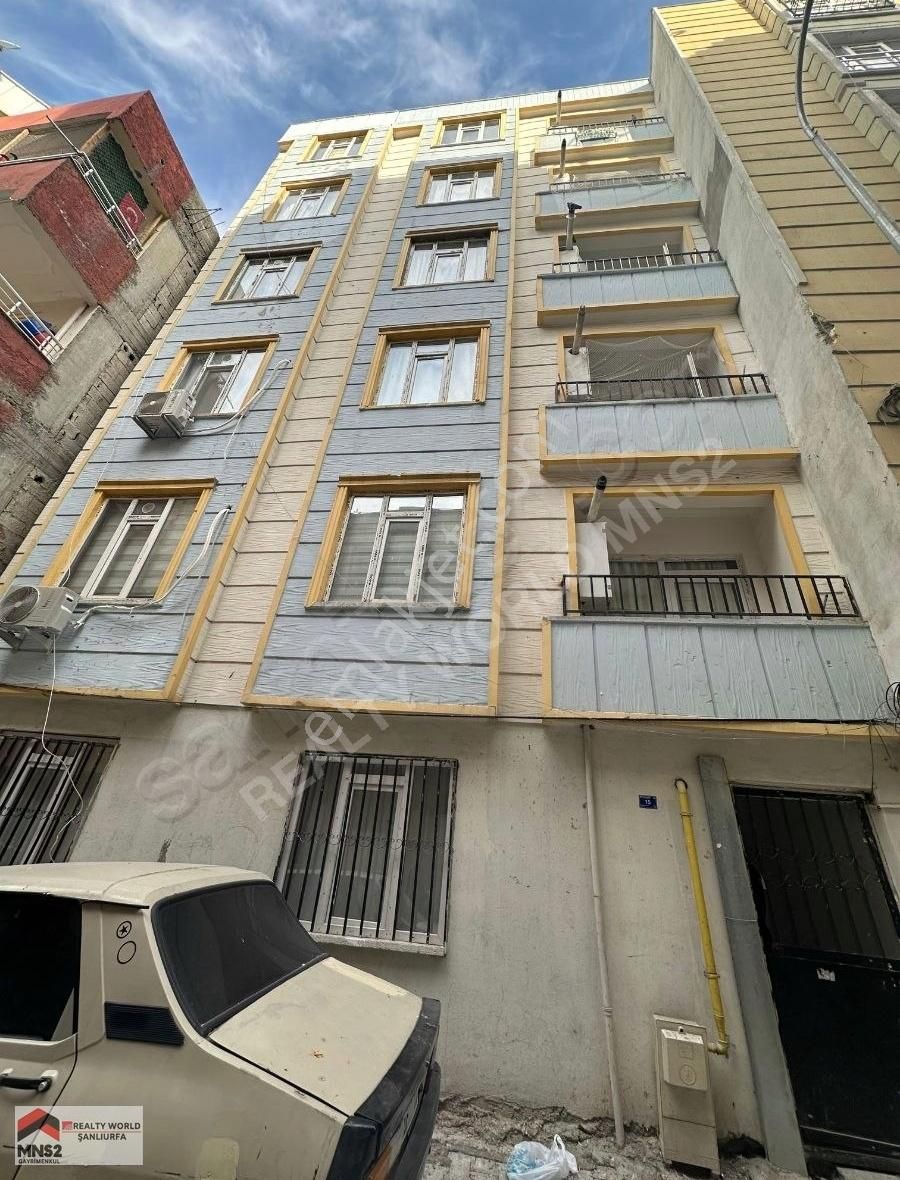 Haliliye Şair Nabi Satılık Daire Realty World Mns2 İbrahimden Bamyasuyunda 2+1 Arakat Uygun Daire