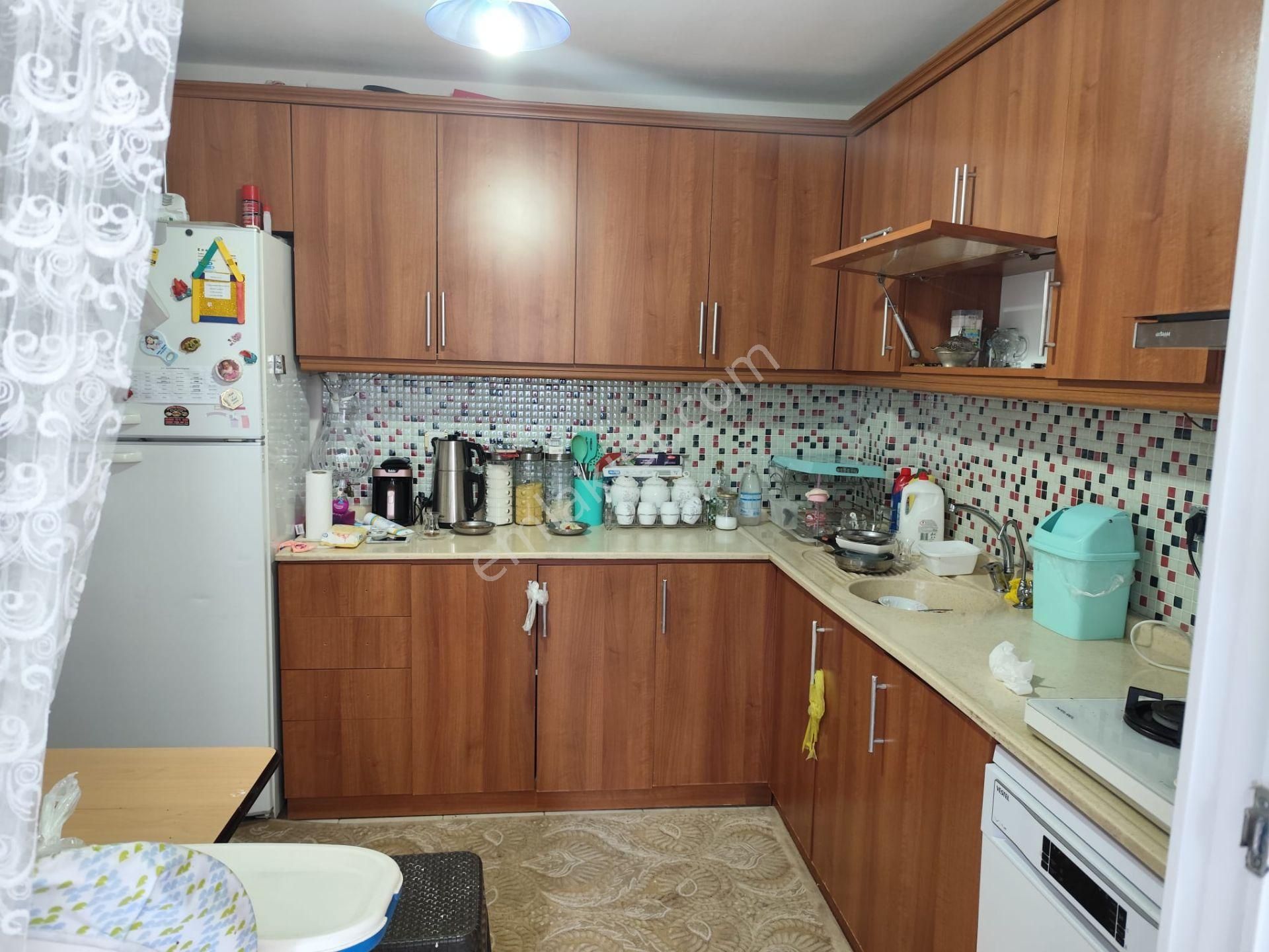 İzmir Balçova Havalimanına Yakın Kiralık Daire Star Emlak Balçovda 2+1 Arakat 100m2 Bakımlı Termal Isıtmalı