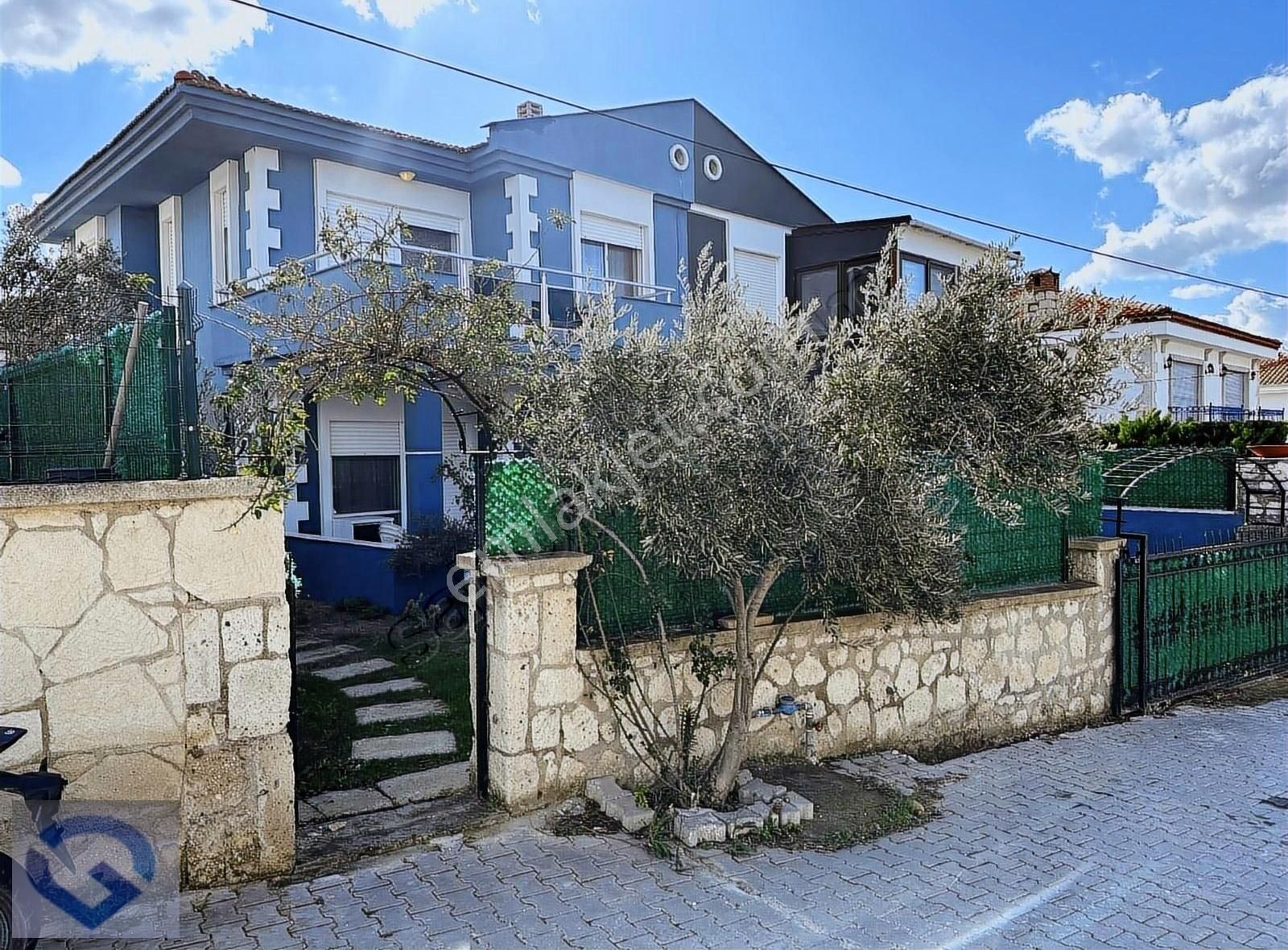 Çeşme Alaçatı Satılık Villa Hüseyin Öziç'den Alaçatıda Fırsat Villa