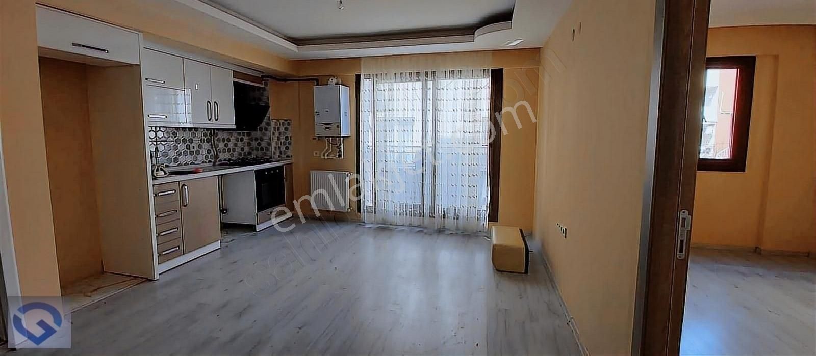 Çiğli Balatçık Kiralık Daire Güvenci'den Balatçık'ta Anadolu Cad.yakını 1+1,eşyasız Kiralık