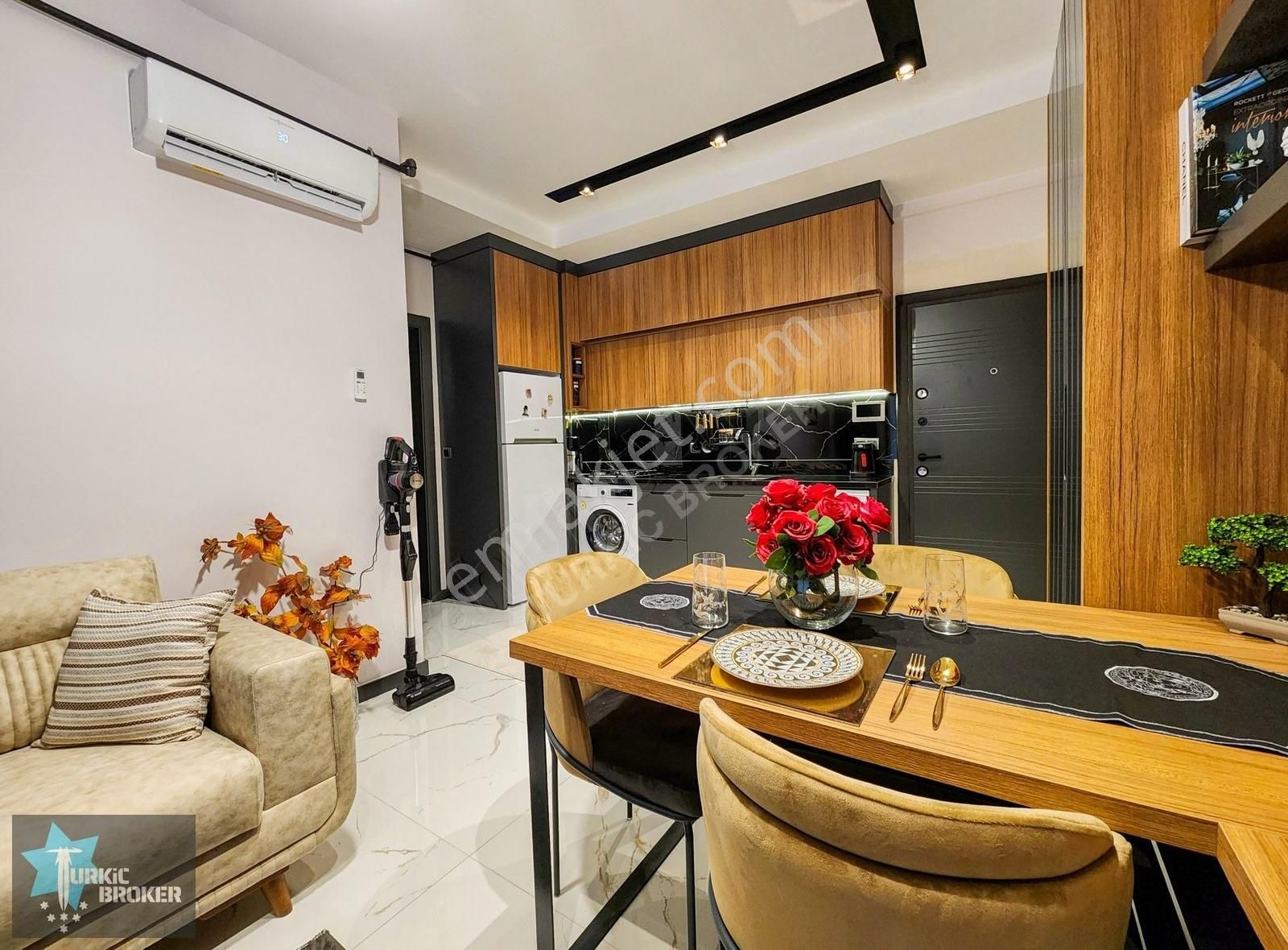 Merkezefendi Adalet Satılık Daire Turkic Brokerdan 55m² Son 1+1 Havuzlu Satılık Eşyalı Suit Apart