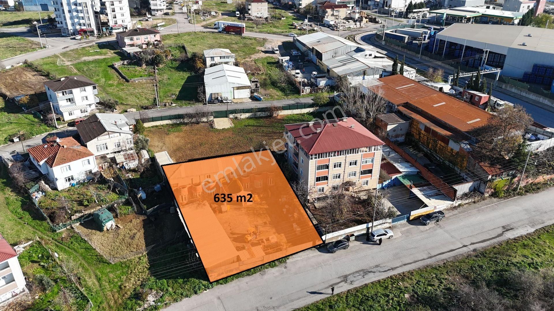 Çayırova Cumhuriyet Satılık Konut İmarlı Çayırova Cumhuriyet Mah. 635 M2 Arsa İçinde 450 M2 İşyeri