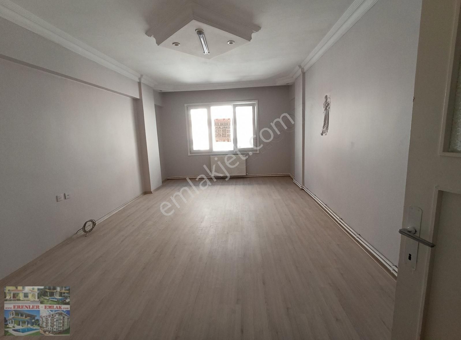 Avcılar Ambarlı Kiralık Daire Avcılar Ambarlı Sitelerde 100 M2 3+1 2.kat Ön Cephe Bakımlı Temi