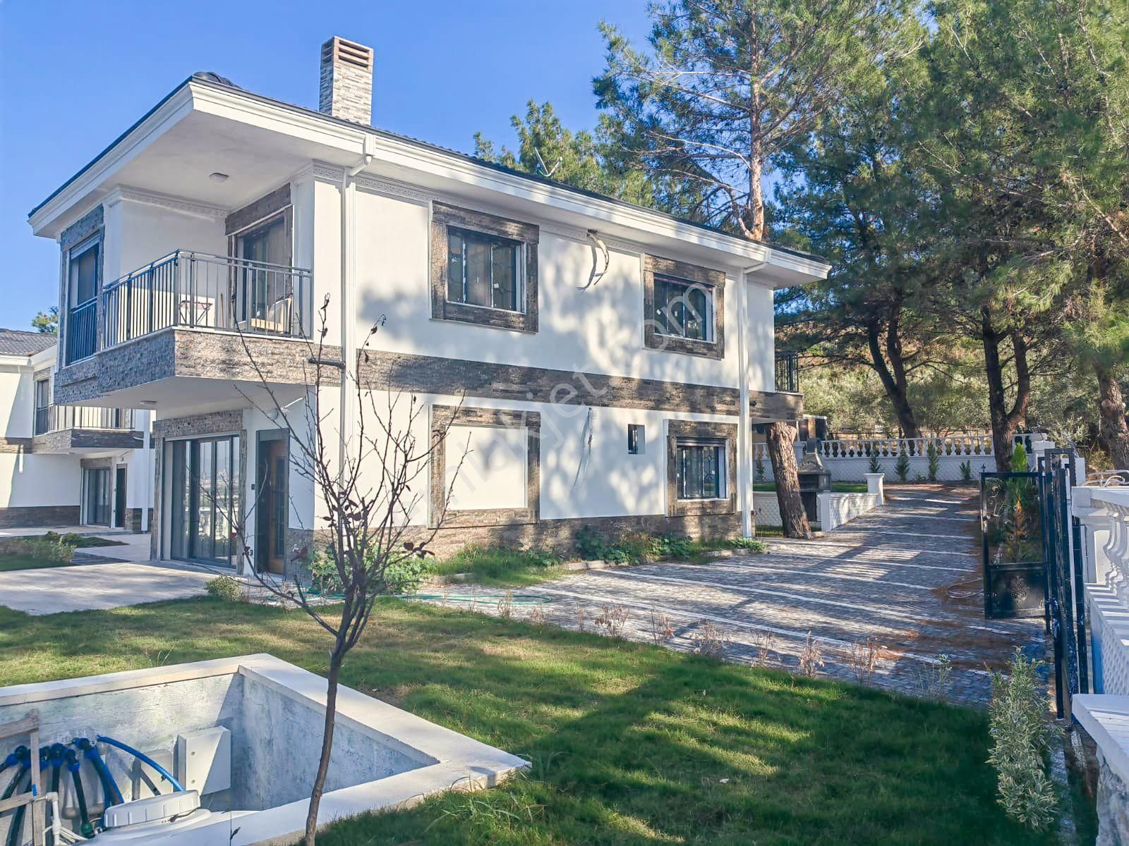 Kuşadası Güzelçamlı Satılık Villa Güzelçamlı Da Deniz Manzaralı 4+1 Havuzlu Sıfır Villa