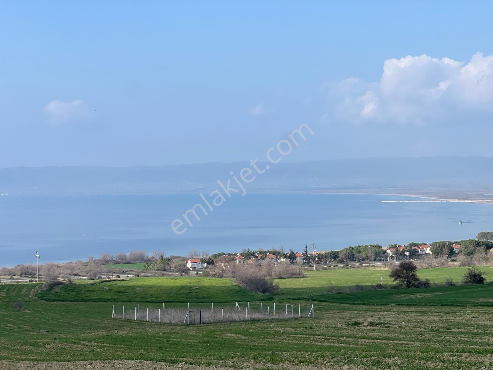 Gelibolu Bolayır Köyü (Camiikebir) Satılık Tarla Gelibolu Kavak 368 M2 Tek Tapu Etrafı Çevrili İmarlı Arsa Full Boğaz Manzaralı Arsa